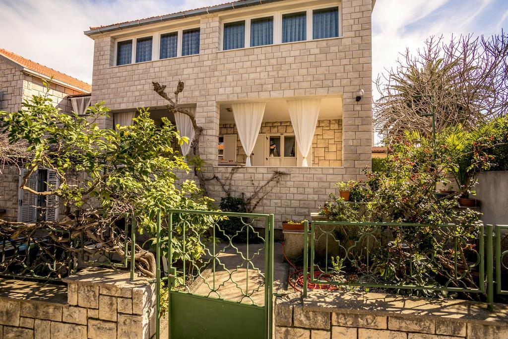 Apartments Marija Supetar Exterior photo