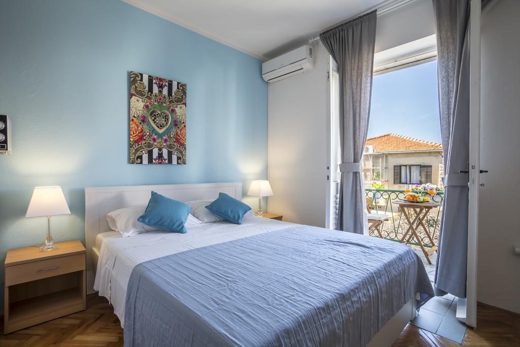 Apartments Marija Supetar Exterior photo