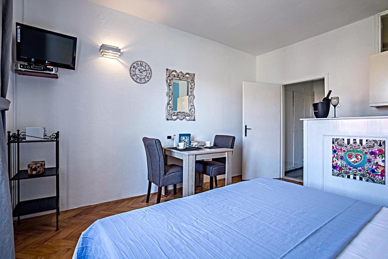 Apartments Marija Supetar Exterior photo